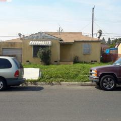 1811 Paulsen Ave, Compton, CA 90222-2431