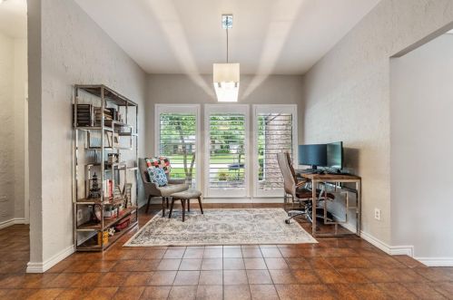 1207 Huntington Dr, Richardson TX  75080-2930 exterior