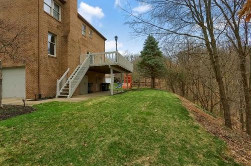 5113 Karrington Dr, Gibsonia, PA 15044-6007