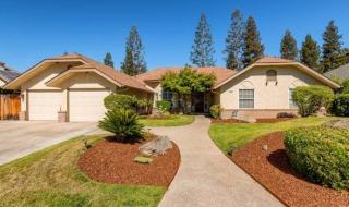 8830 Spalding Ave, Fresno, CA 93720-1873