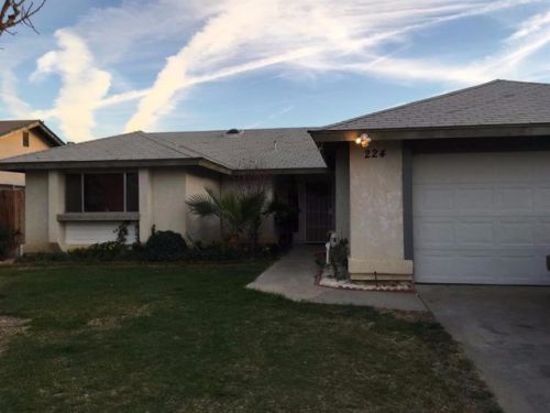 224 San Benito St, Avenal, CA 93204-1172