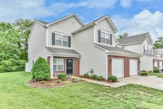 11957 Stratfield Place Cir, Pineville, NC 28134-7325