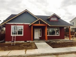 21379 Livingston Dr, Bend, OR 97701-7405