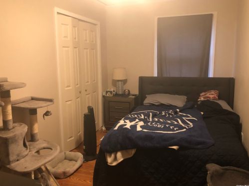 727 Myrtle Ave, West Islip NY  11795-3719 exterior