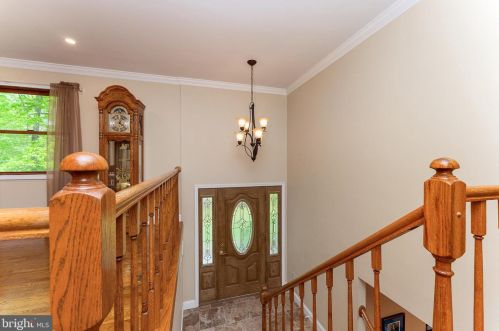 10085 Fox Hound Dr, Nokesville VA  20181-1431 exterior