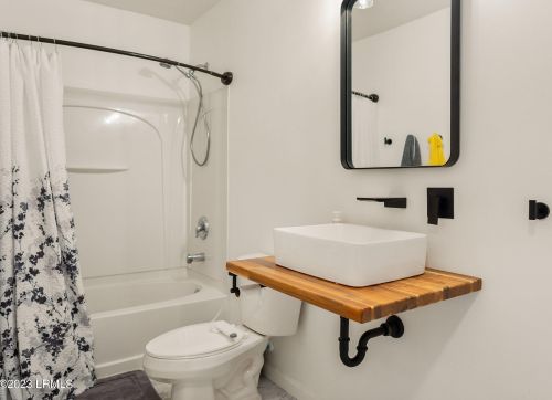 114 Winyah Way, Beaufort SC  29906-6004 exterior