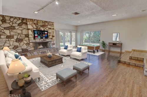 6333 Capetown St, Lakewood, CA 90713-1703