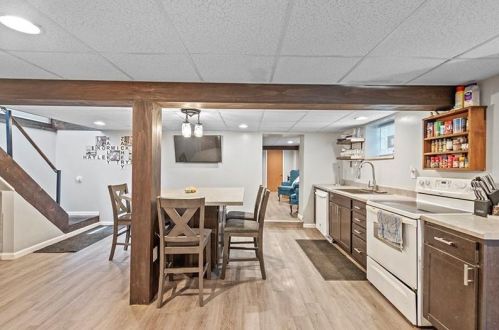 163 Reservoir Rd, Herminie, PA 15637-1021