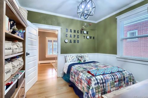 580 Corona St, Denver CO 80218-3940 exterior