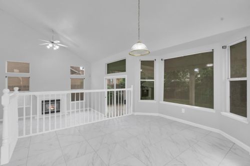 8702 White Peacock Way, Elk Grove CA  95624-3701 exterior