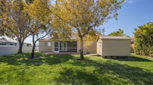 2111 25 St, Cape Coral FL  33914-3936 exterior