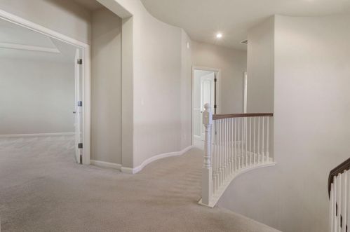 2044 Sugarbowl Way, Lodi CA  95242-4752 exterior