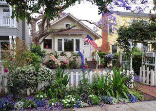 216 H Ave, San Diego, CA 92118-1222