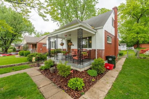 7018 Clovernoll Dr, Cincinnati, OH 45231-5349