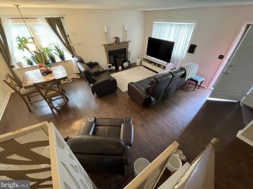 842 Woodcrest Turn, Dover DE  19904-2412 exterior