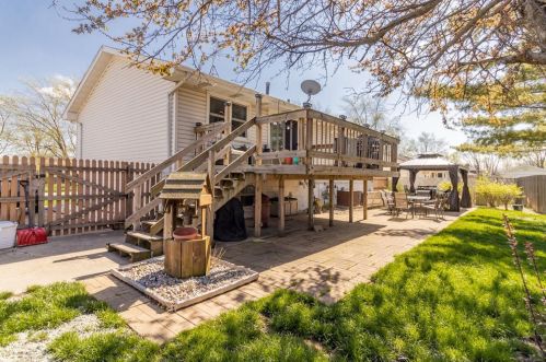 1110 Cedar Ln, Dyer IN  46311-1337 exterior