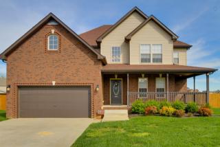 760 Cavalier Dr, Clarksville, TN 37040-1103