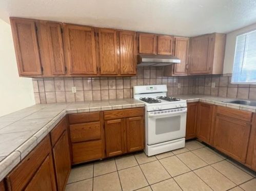 32 7th St, Greenfield CA  93927-5613 exterior