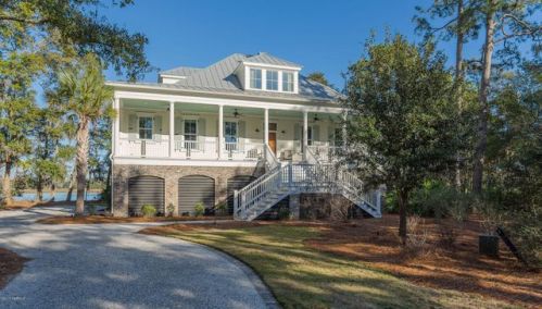5 Anchorage Way, Beaufort, SC 29902-5891