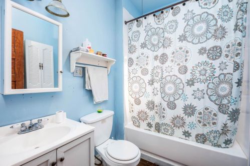 2010 Howell St, Covington KY 41014-1125 exterior