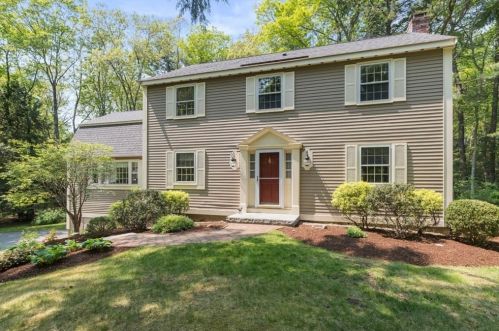 28 Gunnison Rd, Boxford, MA 01921-2416