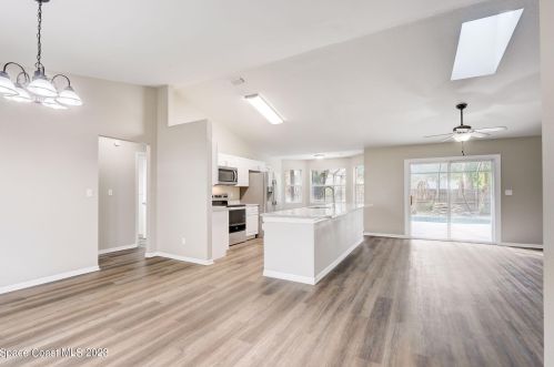 6080 Chapman St, Cocoa, FL 32927-8809