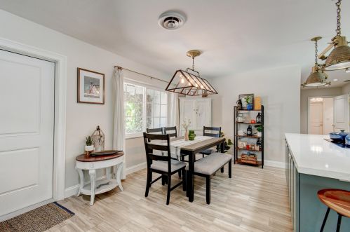 909 27th Ter, Boynton Beach FL  33435-7913 exterior