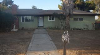 3022 Mount Whitney Ave, Laton, CA 93242-9712