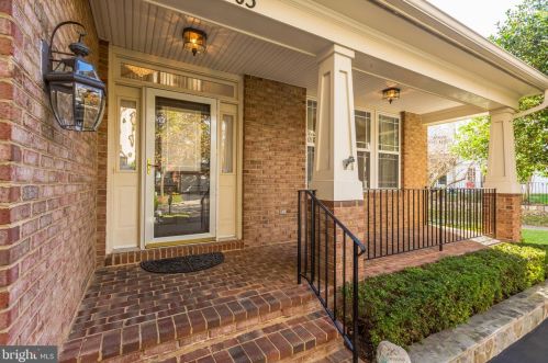 8505 Indian Paintbrush Way, Lorton, VA 22079-5674