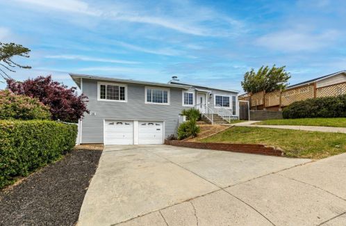 2890 Rollingwood Dr, San Bruno, CA 94066-2612