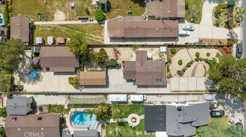 4524 Adam Rd, Simi Valley, CA 93063-2428