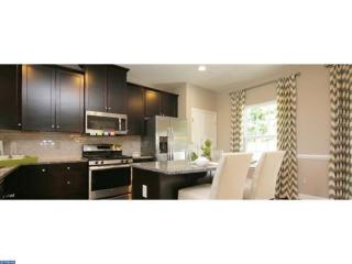 1 Old Cedarbrook Rd, Wyncote, PA 19095-2041