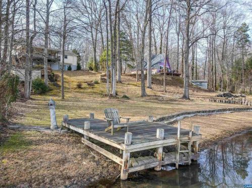 425 Westwood Rd, Stanardsville VA  22973-3063 exterior