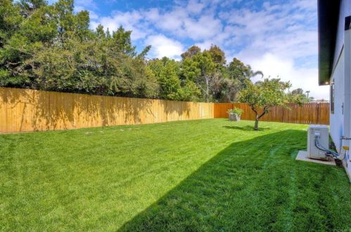 1442 Burroughs St, Oceanside CA  92054-5431 exterior