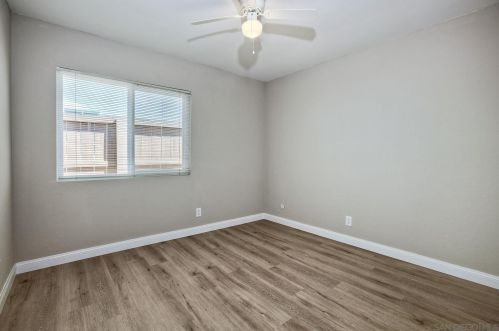 11271 Zapata Ave, San Diego CA 92126-1722 exterior