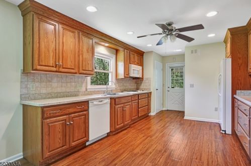 205 Sarepta Rd, Belvidere NJ  07823-2624 exterior