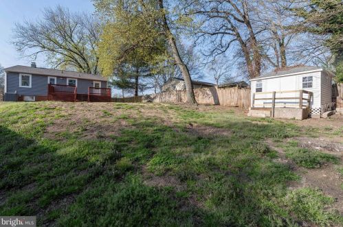 2004 York Dr, Woodbridge VA  22191-2433 exterior