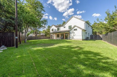 1509 El Campo Dr, Dallas TX 75218-3523 exterior