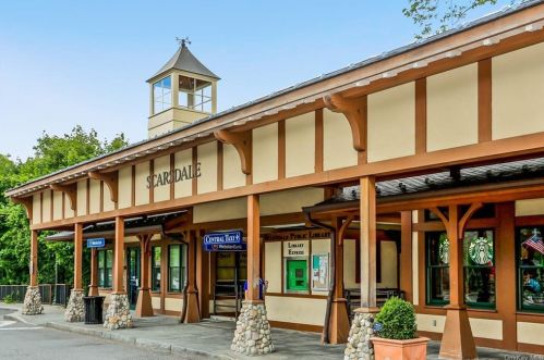 50 Popham Rd, Scarsdale NY  10583-4253 exterior