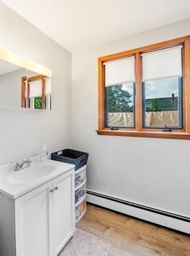 2 St, Peabody MA 01960-6121 exterior