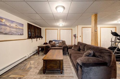 6 Sunset Dr, Monticello NY  12701-4500 exterior