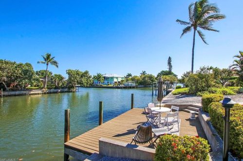 812 Sand Dollar Dr, Sanibel, FL 33957-7006