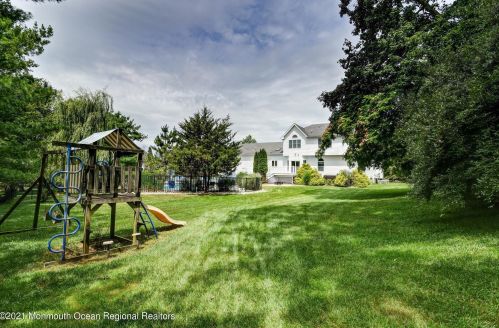 8 Rillstone Ct, East Freehold NJ  07728-8574 exterior