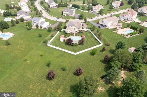 16 Livingston Ln, Lumberton Township NJ  08048-6210 exterior