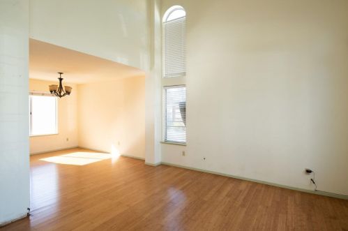 2836 Marsh Creek Ln, Riverbank CA  95367-3828 exterior