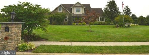 5 Harvey Cir, Hummelstown, PA 17036-7834