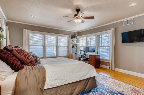 908 38th 1/2 St, Austin TX 78751-5218 exterior