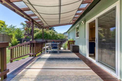 1200 Judson St, Belmont CA  94002-2845 exterior