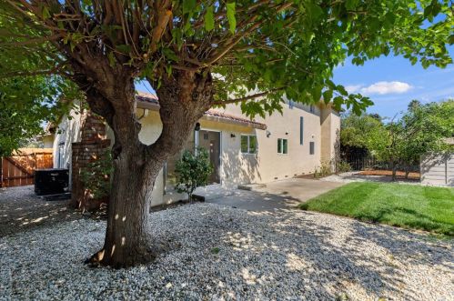 1238 Steven Dr, West Pittsburg CA  94565-6415 exterior