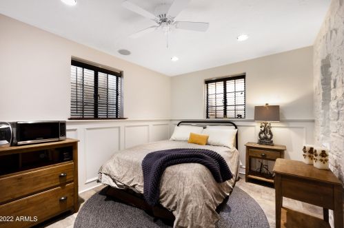 2050 11th Ave, Phoenix AZ  85007-1509 exterior